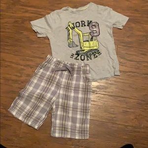 Size 5/6 jumping beans outfit